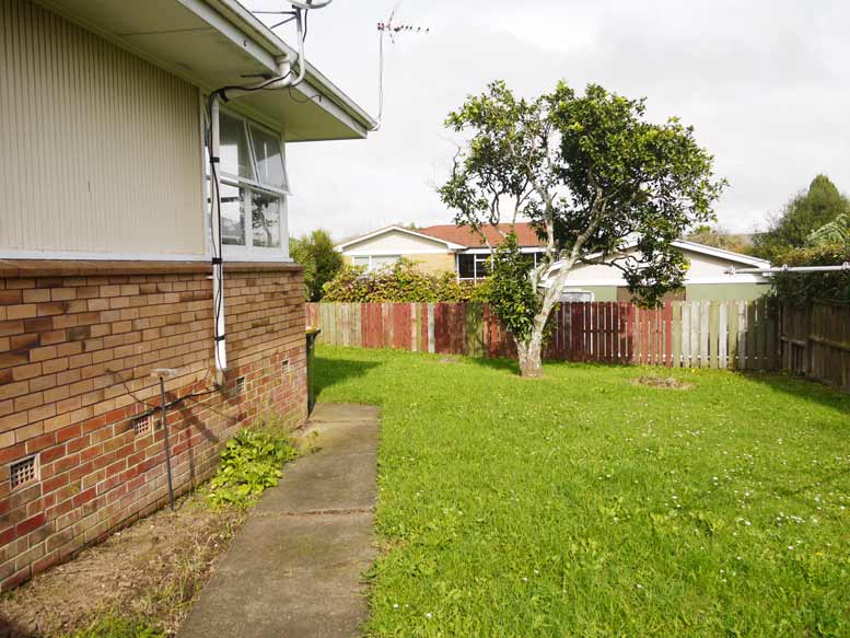 1/9 Wells Road, Bucklands Beach, Auckland - Carousel 6