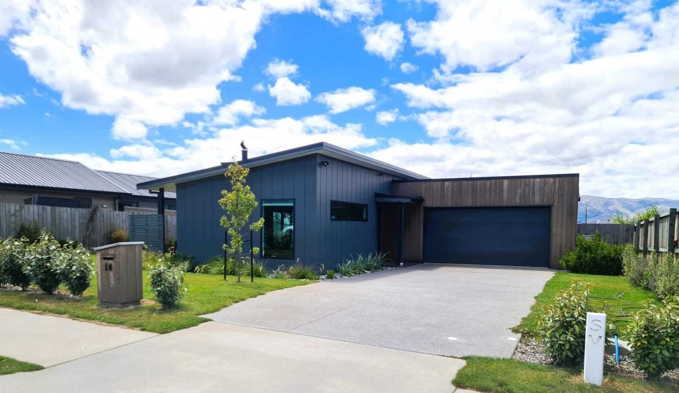 10 Rua Street, Albert Town, Wanaka, Otago - Carousel 2