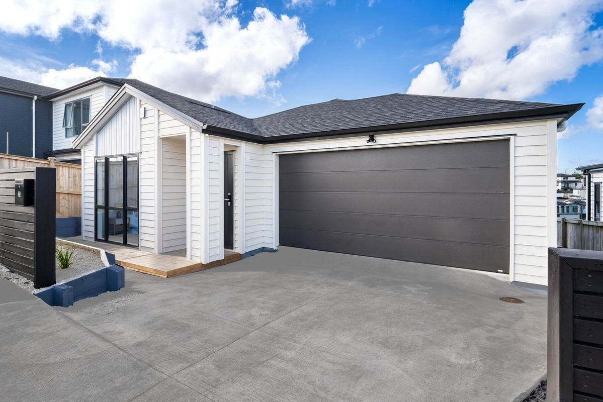 25 Baumea Rise, Massey, Auckland - Carousel 1