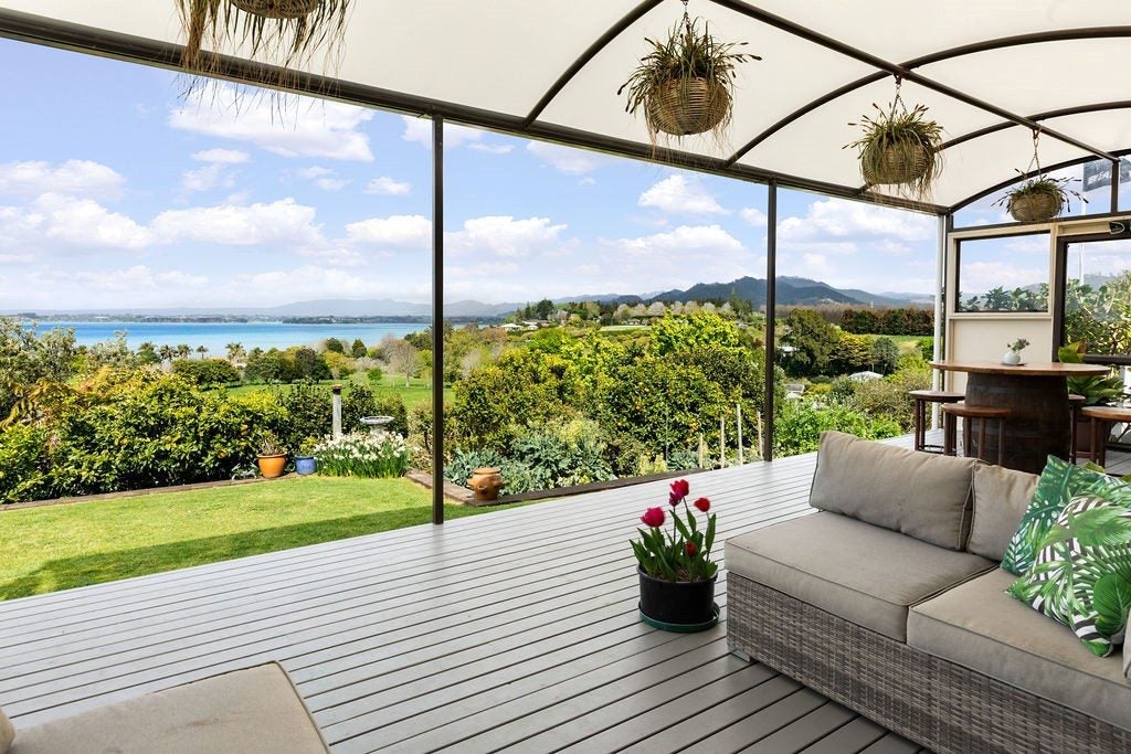 14 Adela Stewart Drive West, Athenree, Waihi Beach - Carousel 2