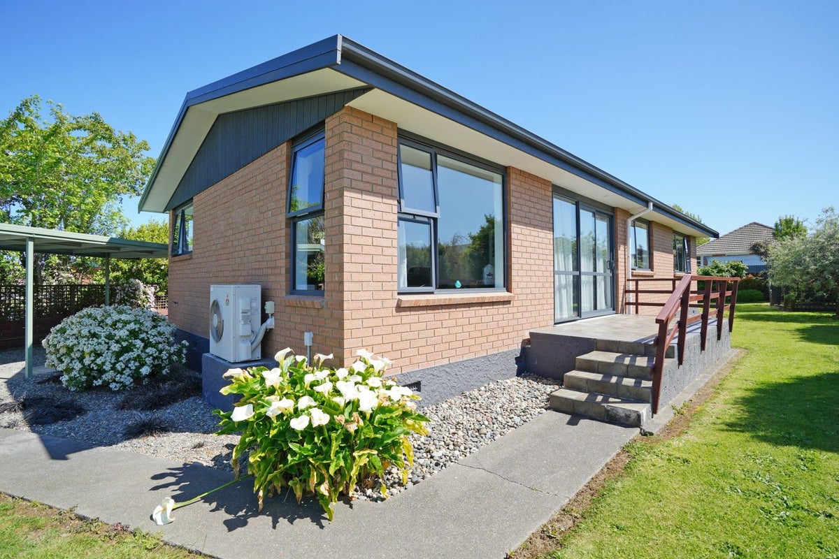 13 Kelso Place, Strathern, Invercargill - Carousel 1