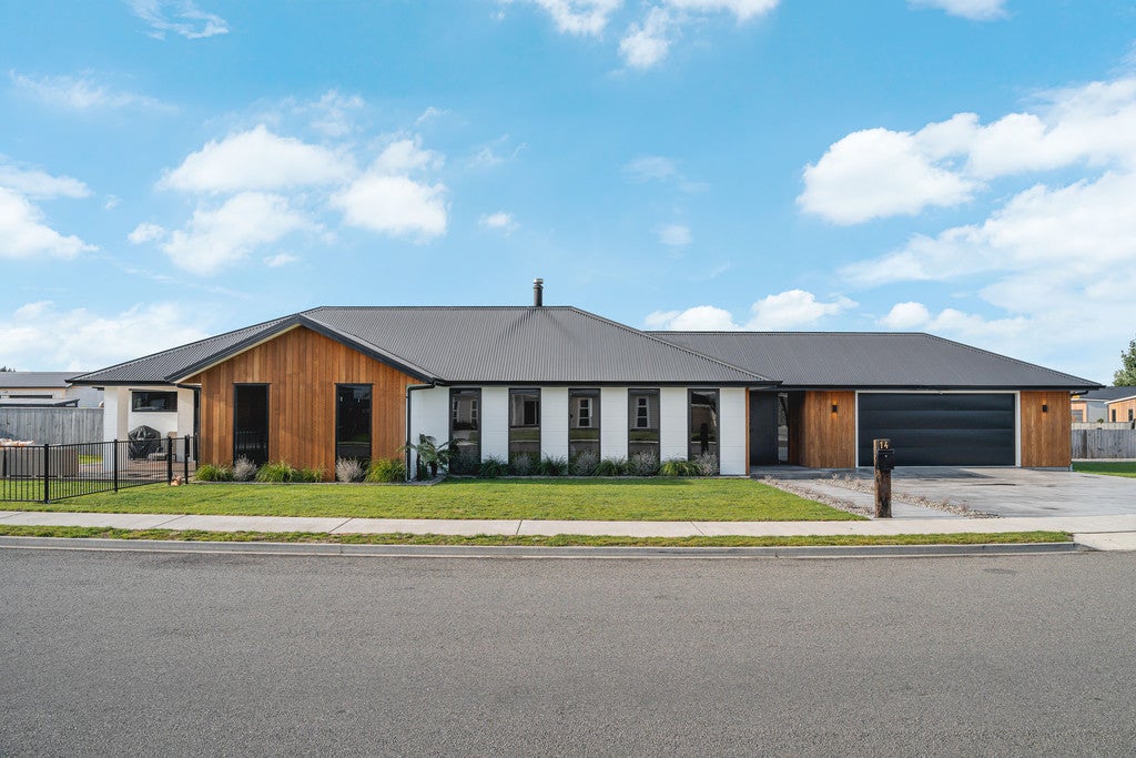 14 Craigmillar Street, Solway, Masterton - Carousel 1