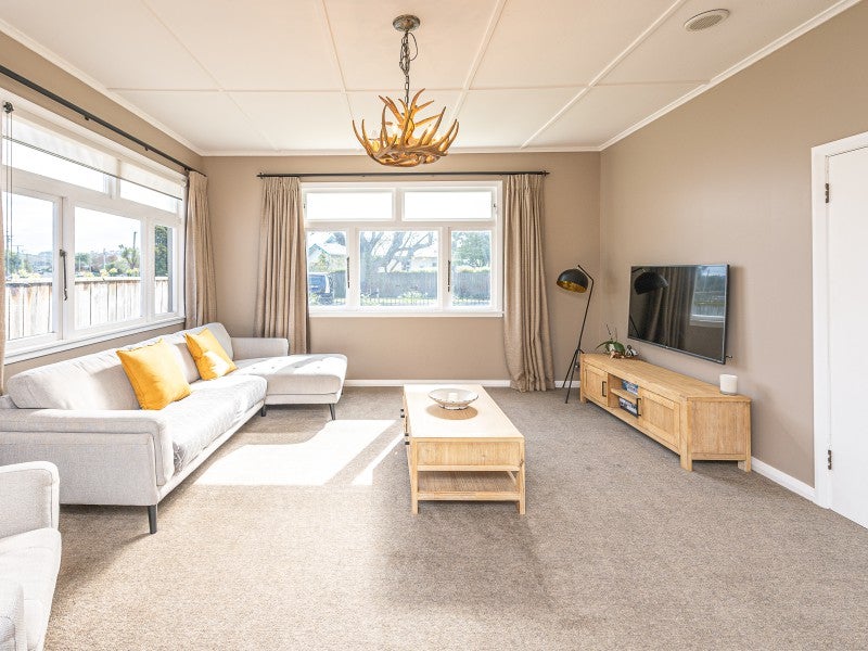 66 Boydfield Street, Whanganui East, Whanganui - Carousel 2