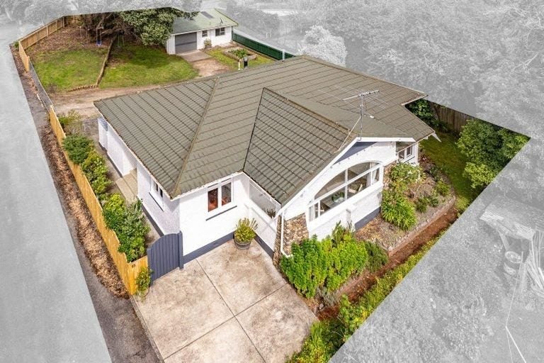 55 Great North Road, Saint Johns Hill, Whanganui - Carousel 21