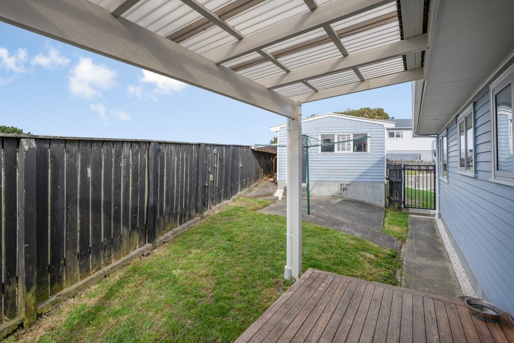 25 Cypress Drive, Maungaraki, Lower Hutt - Carousel 25