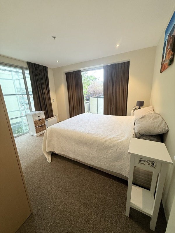 B27/10 Ebor Street, Te Aro, Wellington - Carousel 1