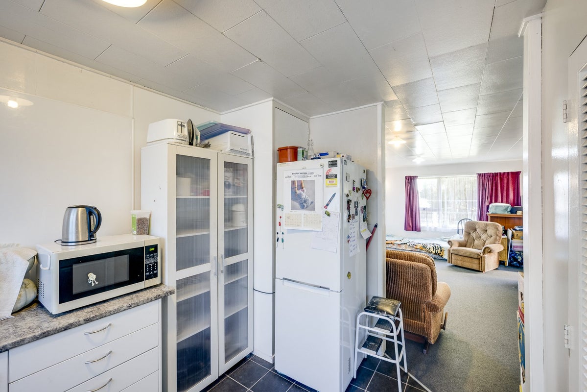 2 Amundsen Avenue, Flaxmere, Hastings - Carousel 2