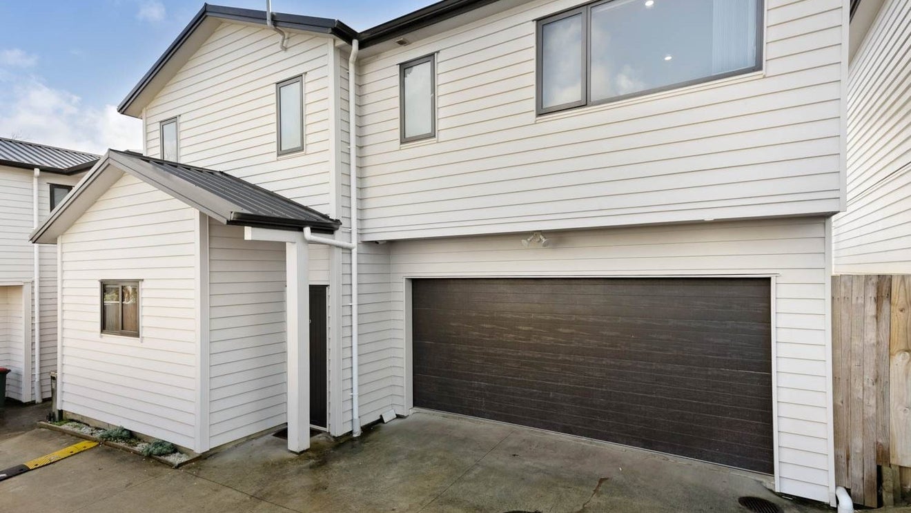 70B Woodglen Road, Glen Eden, Auckland - Carousel 1