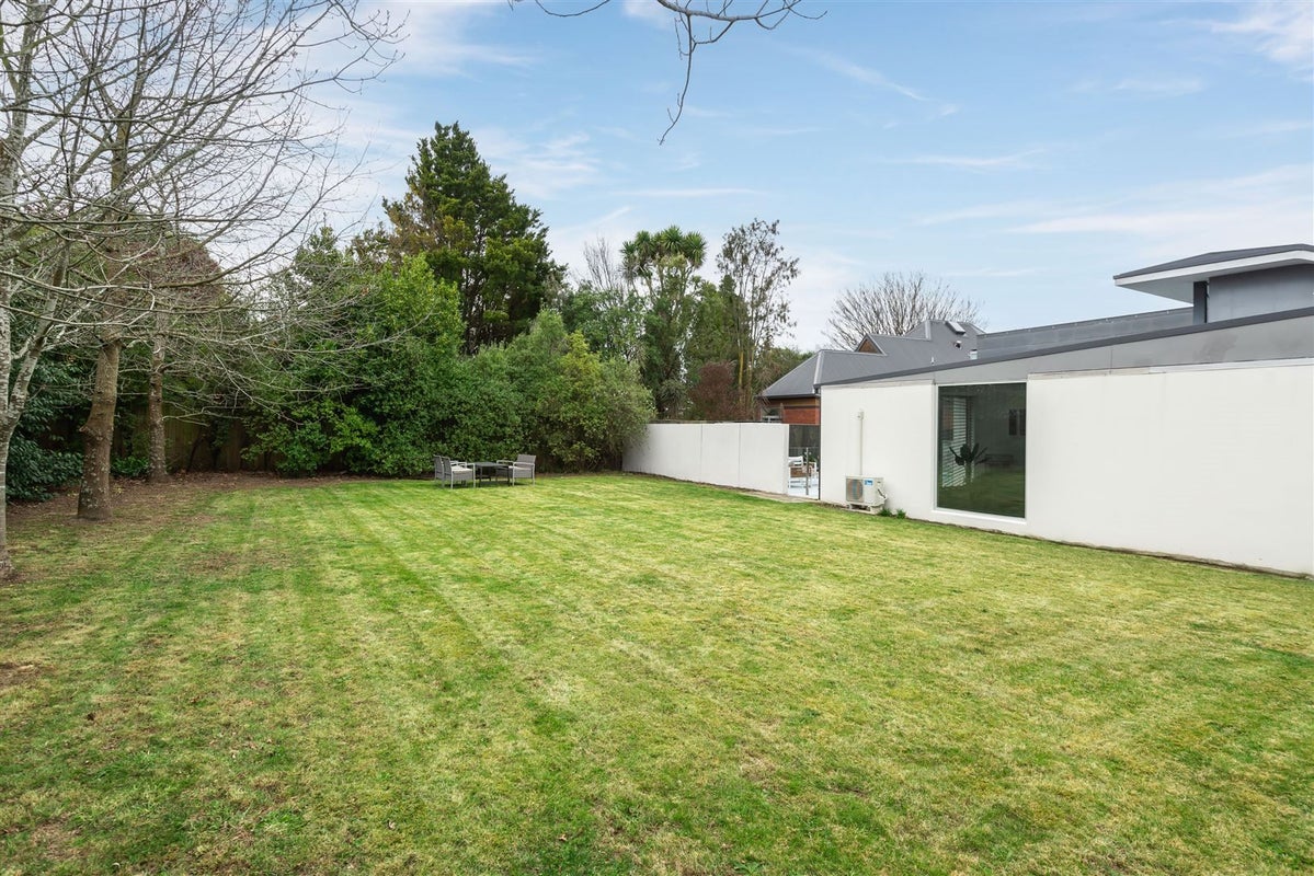 37 Clifford Avenue, Merivale, Christchurch - Carousel 33