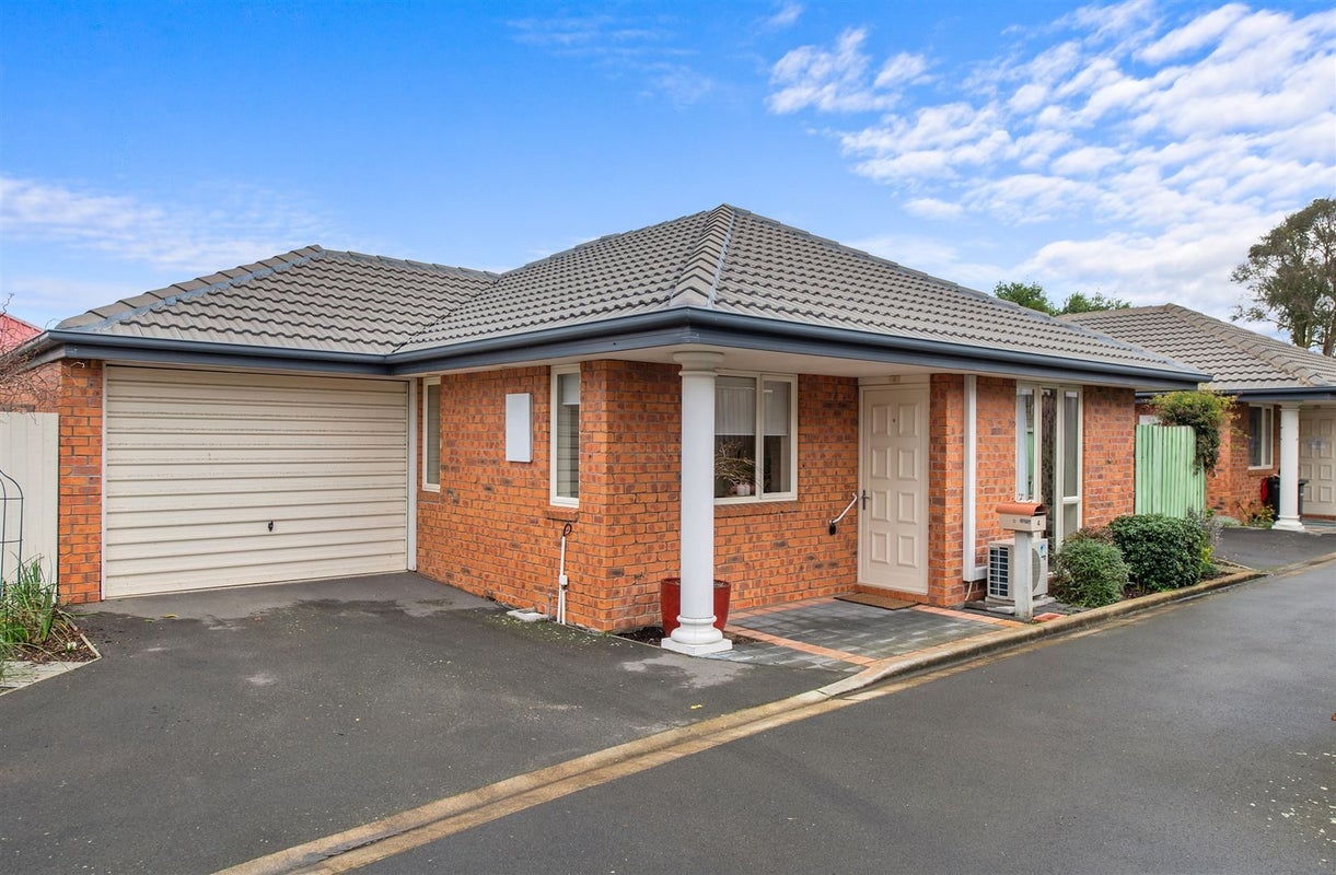 4 FLEUR LANE, Burwood, Christchurch - Carousel 1