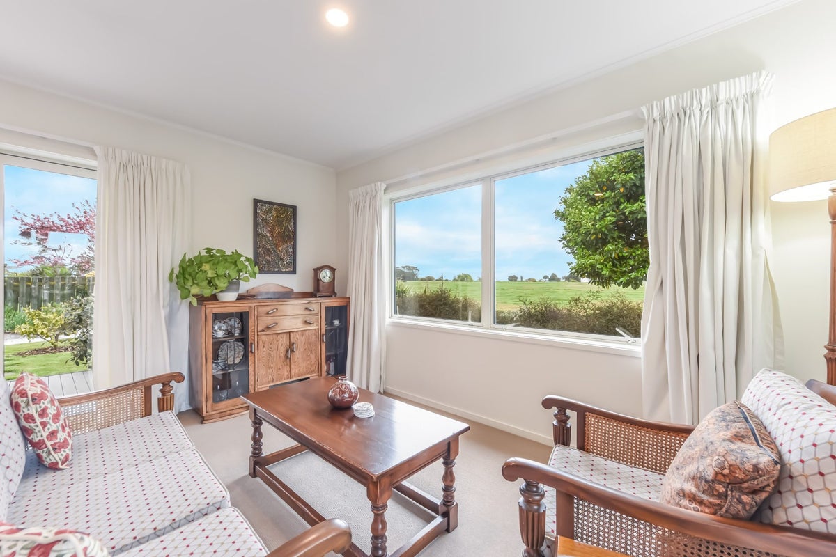 1/26 Otterson Street, Tahunanui, Nelson - Carousel 1