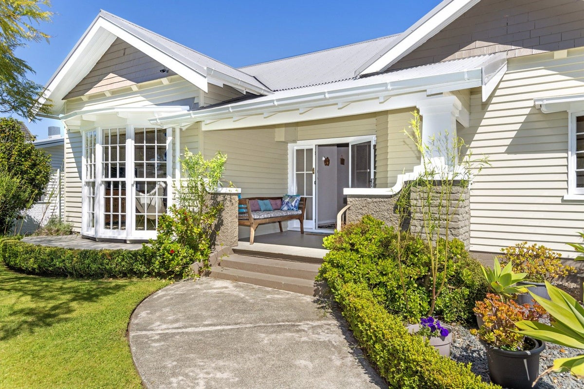 14 Haronga Road, Inner Kaiti, Gisborne - Carousel 18