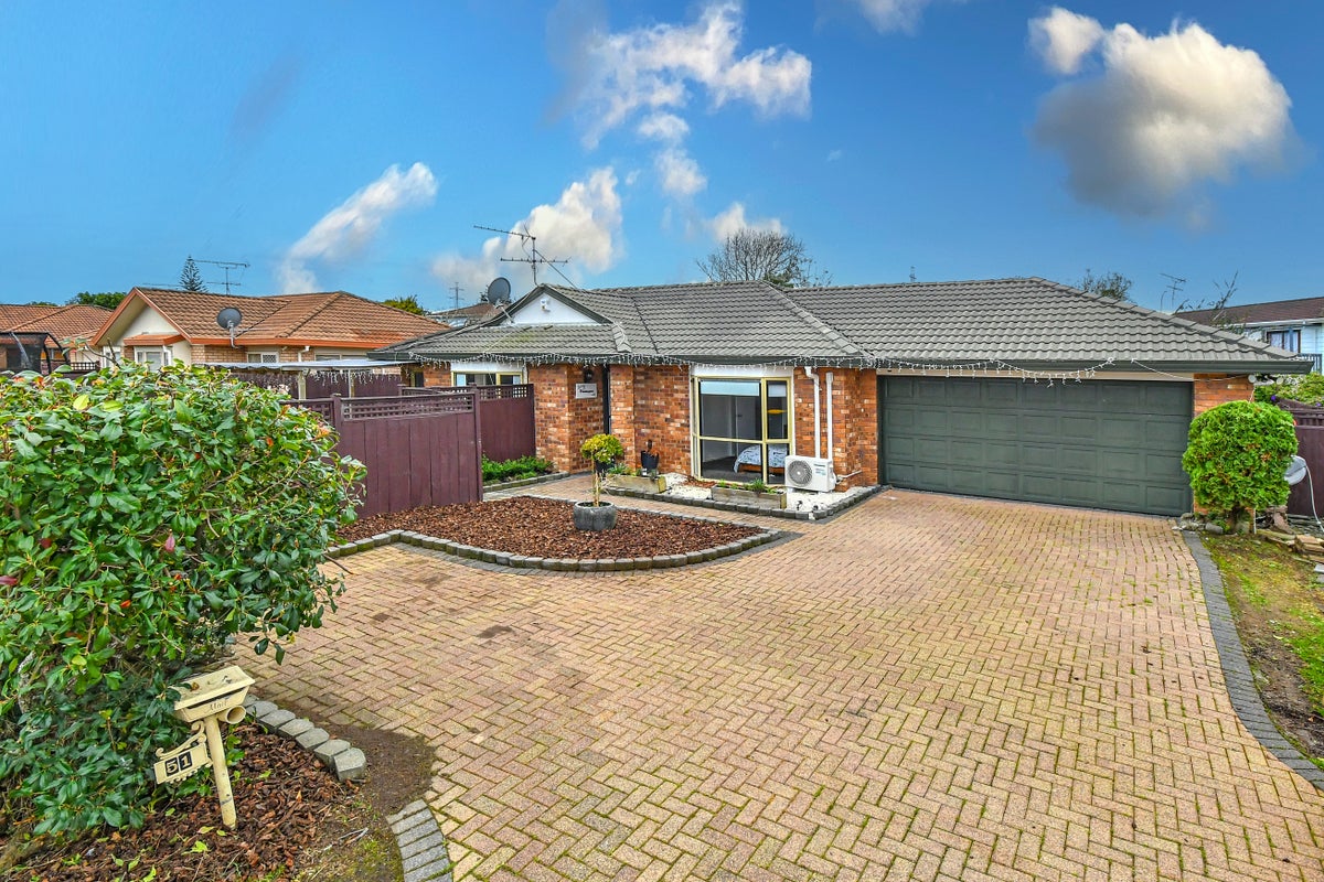 51 Sheriff Place, Randwick Park, Auckland - Carousel 2