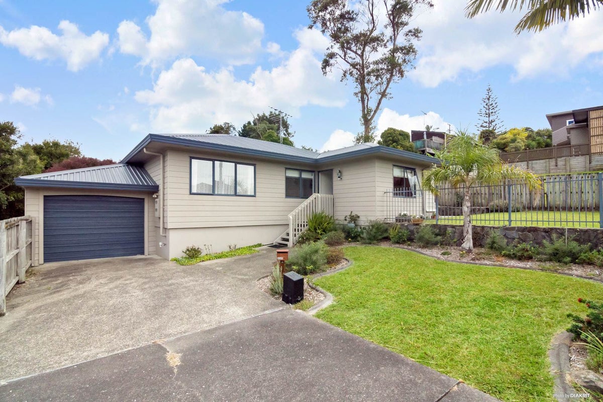 2/10 Knott Road, Stanmore Bay, Whangaparaoa - Carousel 1