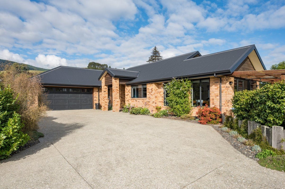 7 Kingsford Drive, Stoke, Nelson - Carousel 1