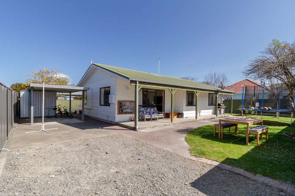 42A Puketapu Road, Taradale, Napier - Carousel 1
