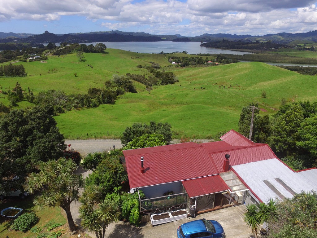 102 Gangway Road, Totara North, Kaeo - Carousel 1