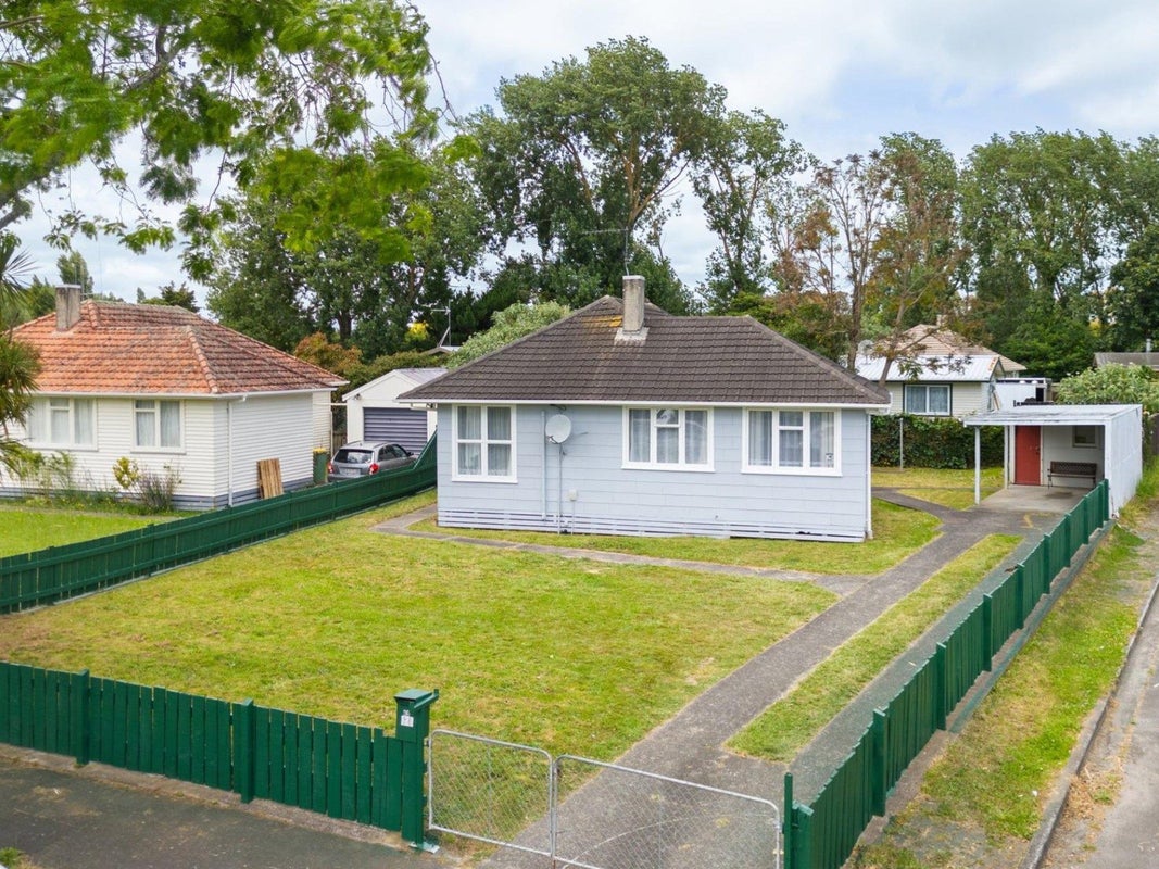 63 Norrie Street, Bader, Hamilton - Carousel 1