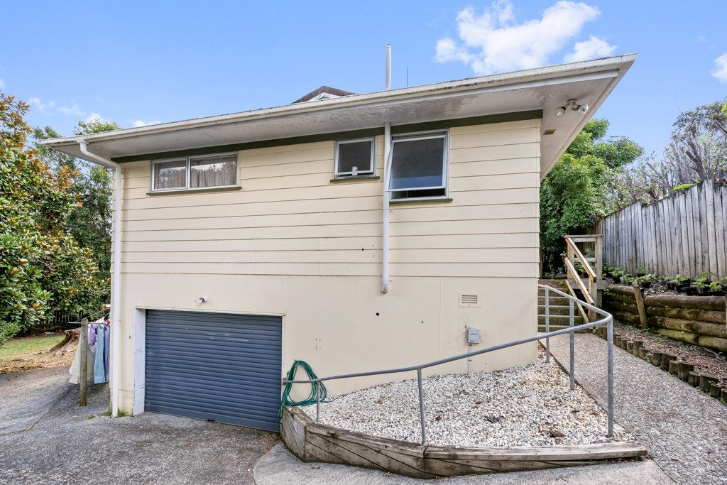 8B Glover Place, Onerahi, Whangarei - Carousel 1