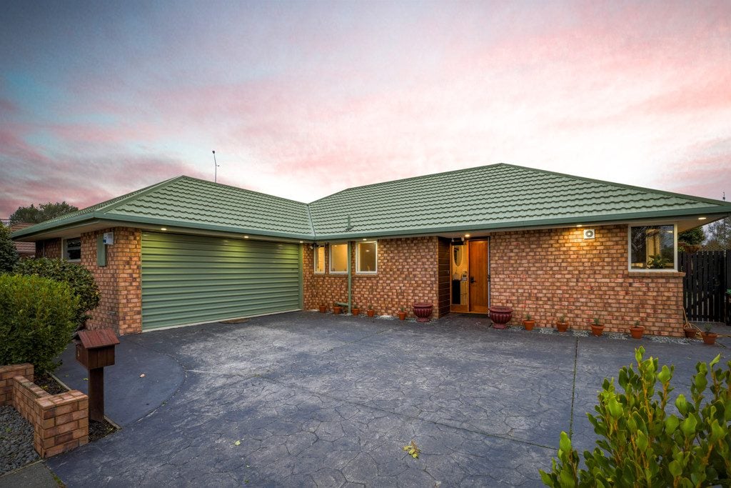 3 Farquhars Road, Redwood, Christchurch - Carousel 1