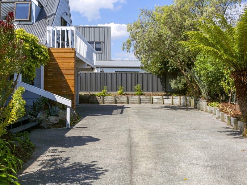 12 Gladstone Grove, Richmond Heights, Taupo - Carousel 2