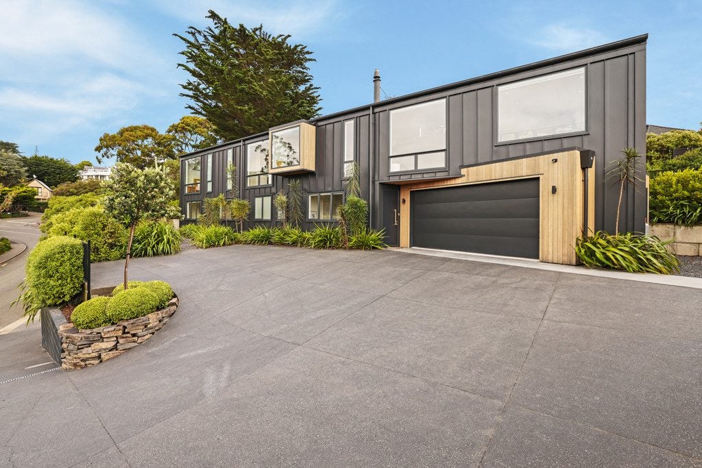 110 Mount Pleasant Road, Mount Pleasant, Christchurch - Carousel 1