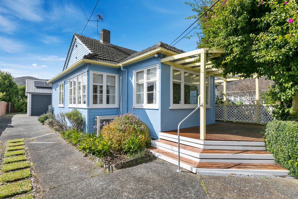 1042 Taita Drive, Taita, Lower Hutt - Carousel 1