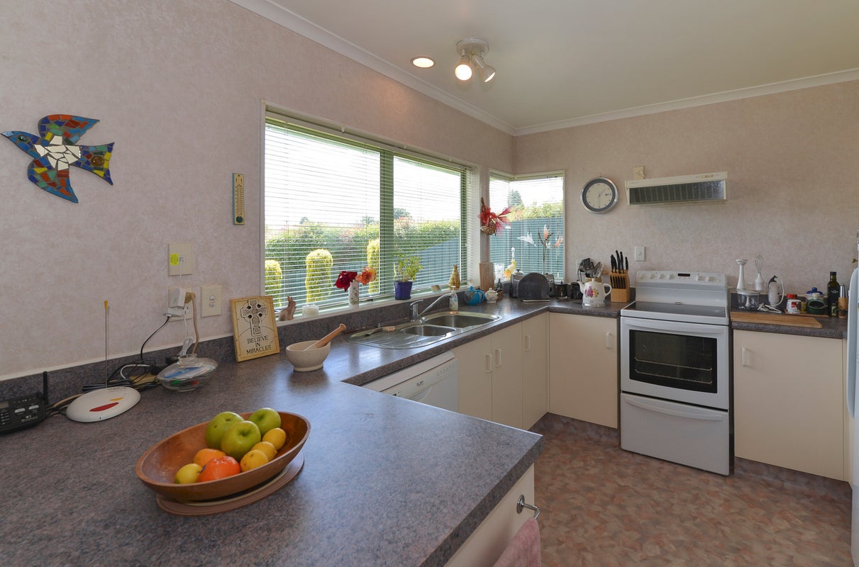 5 Everard Place, Ngongotaha, Rotorua - Carousel 2