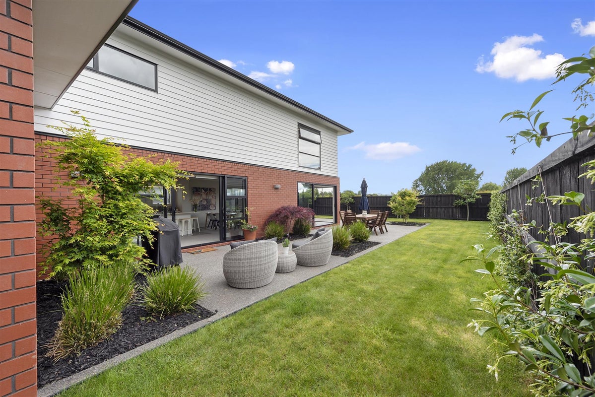 36 Helen June Avenue, Flagstaff, Hamilton - Carousel 2