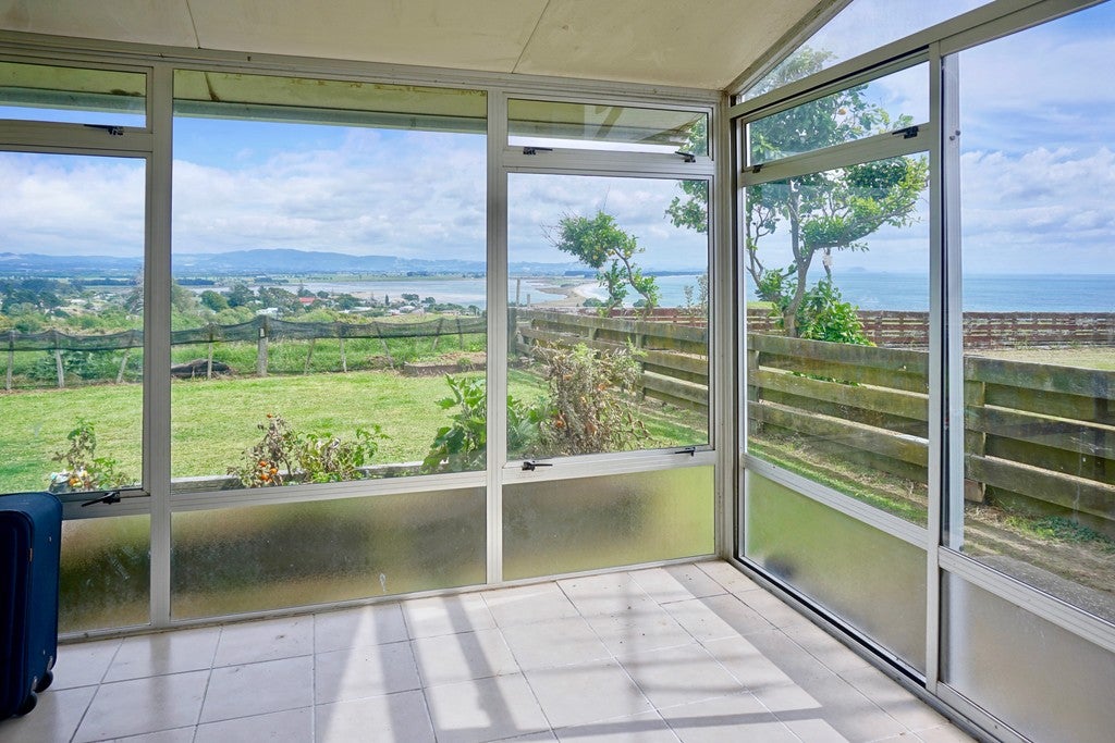 44 Arawa Avenue, Maketu, Te Puke - Carousel 1