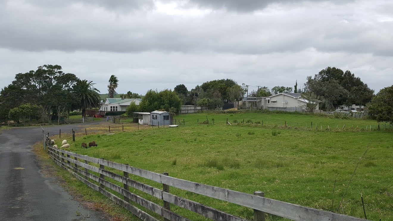 1837 East Coast Road, Stillwater, Silverdale - Carousel 1