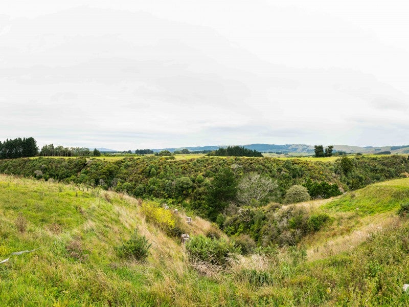 7 Coutts Way, Fitzherbert, Palmerston North - Carousel 9