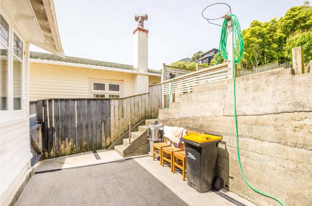 156 Darlington Road, Miramar, Wellington - Carousel 18