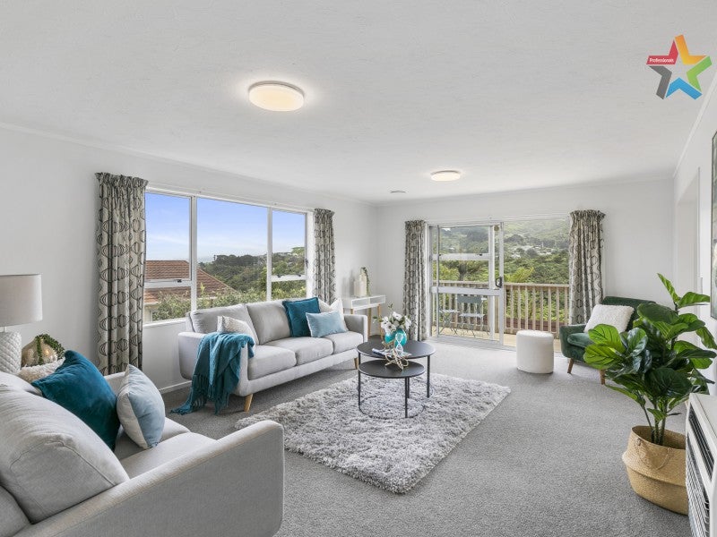 2/55 Major Drive, Kelson, Lower Hutt - Carousel 2