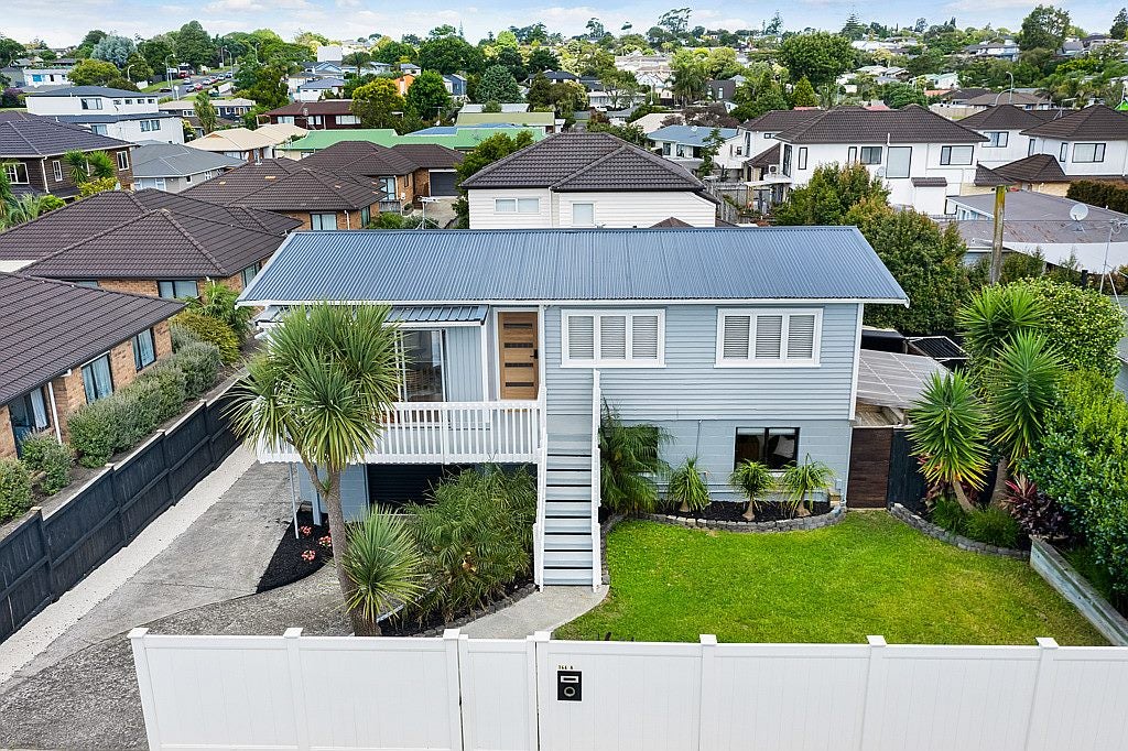 146 Wellington Street, Howick, Auckland - Carousel 1