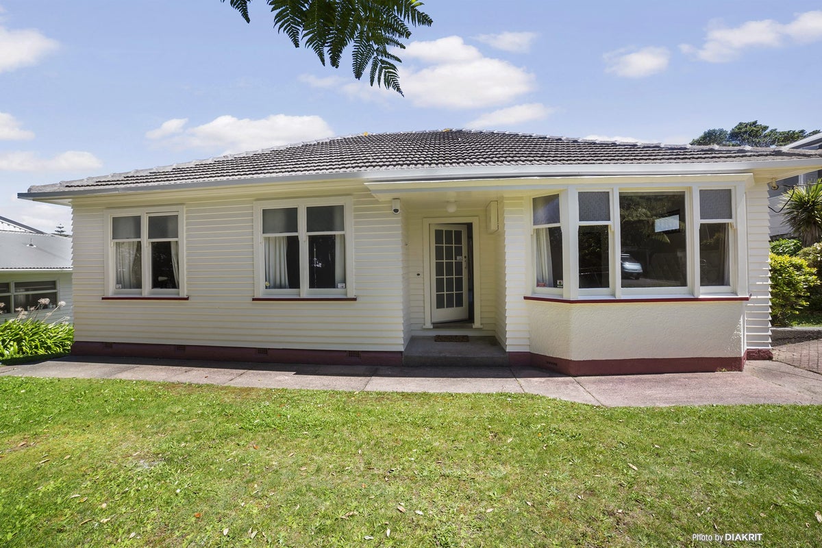 31 Sydenham Street, Northland, Wellington - Carousel 2