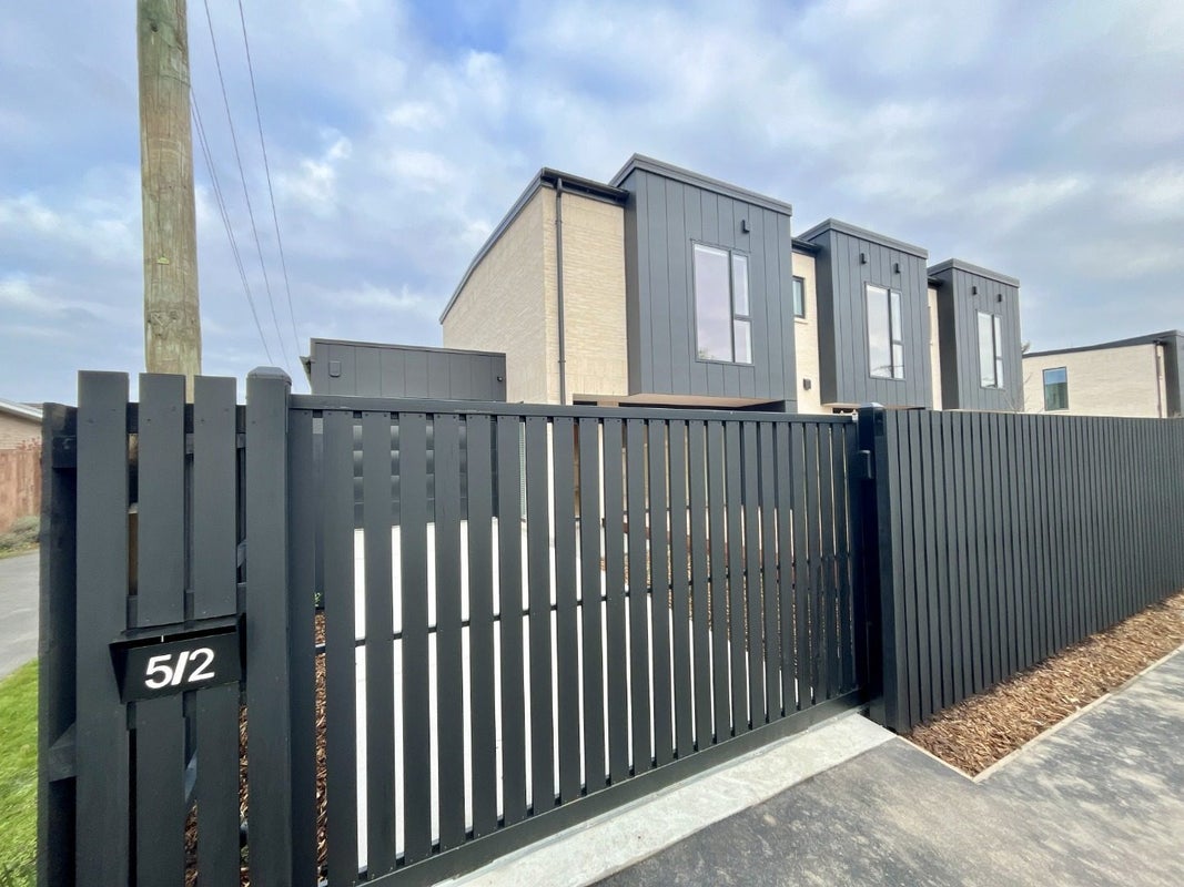 5/2 Deloraine Street, Somerfield, Christchurch - Carousel 2