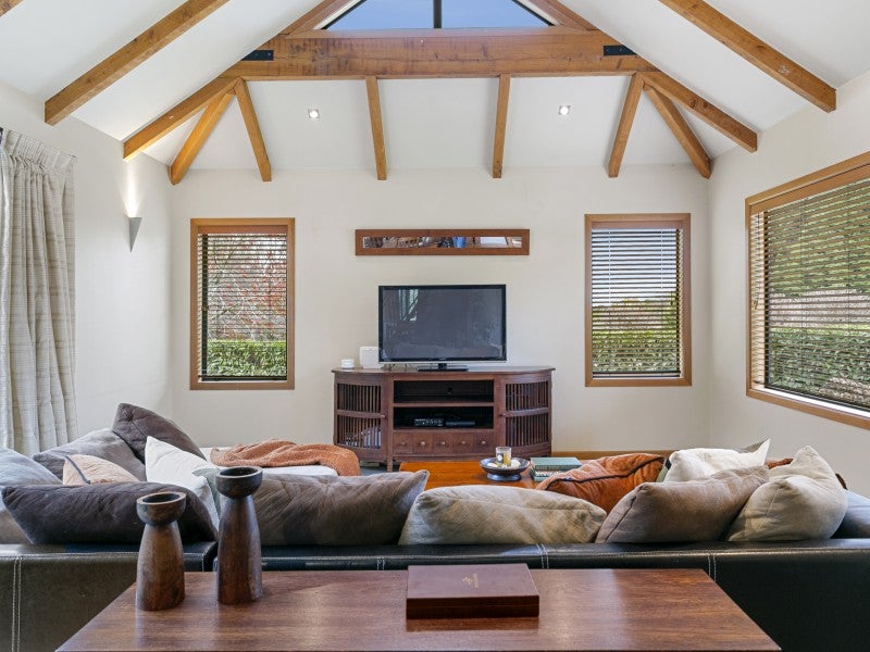 200 Gillespie Place, Acacia Bay, Taupo - Carousel 1