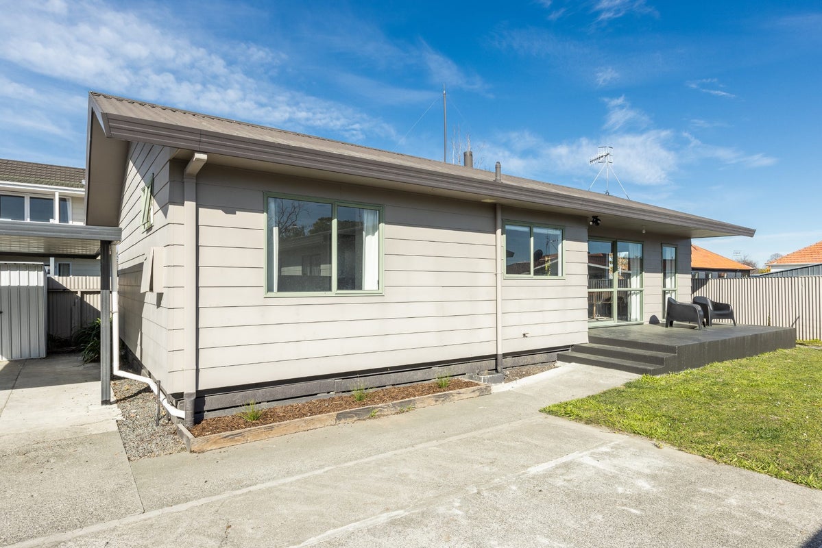 29A NUFFIELD AVENUE, MAREWA, NAPIER - Carousel 17