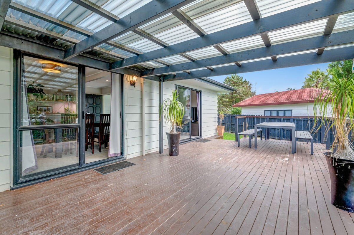 5 Sevilla Place, Unsworth Heights, Auckland - Carousel 16