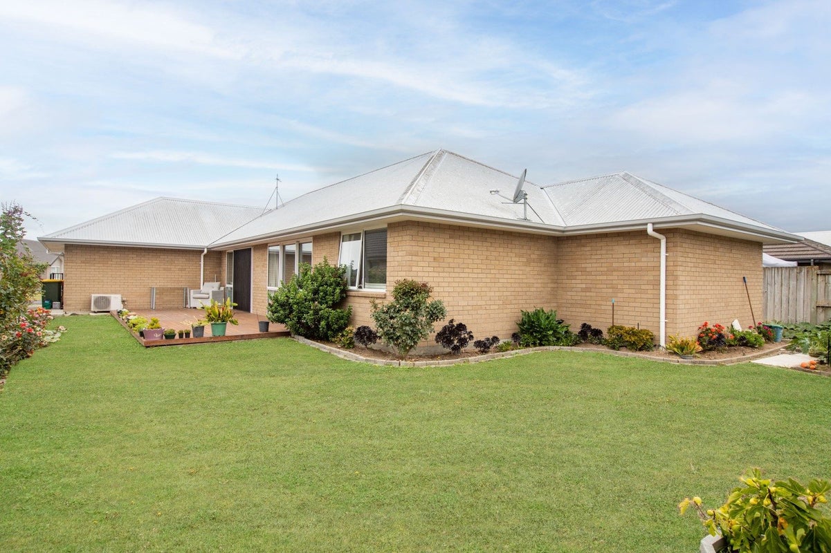 17 Teatree Close, Huntington, Hamilton, Waikato - Carousel 3