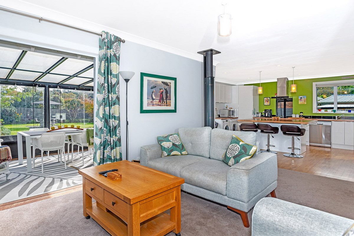 1 Waimata Road, Whataupoko, Gisborne - Carousel 1