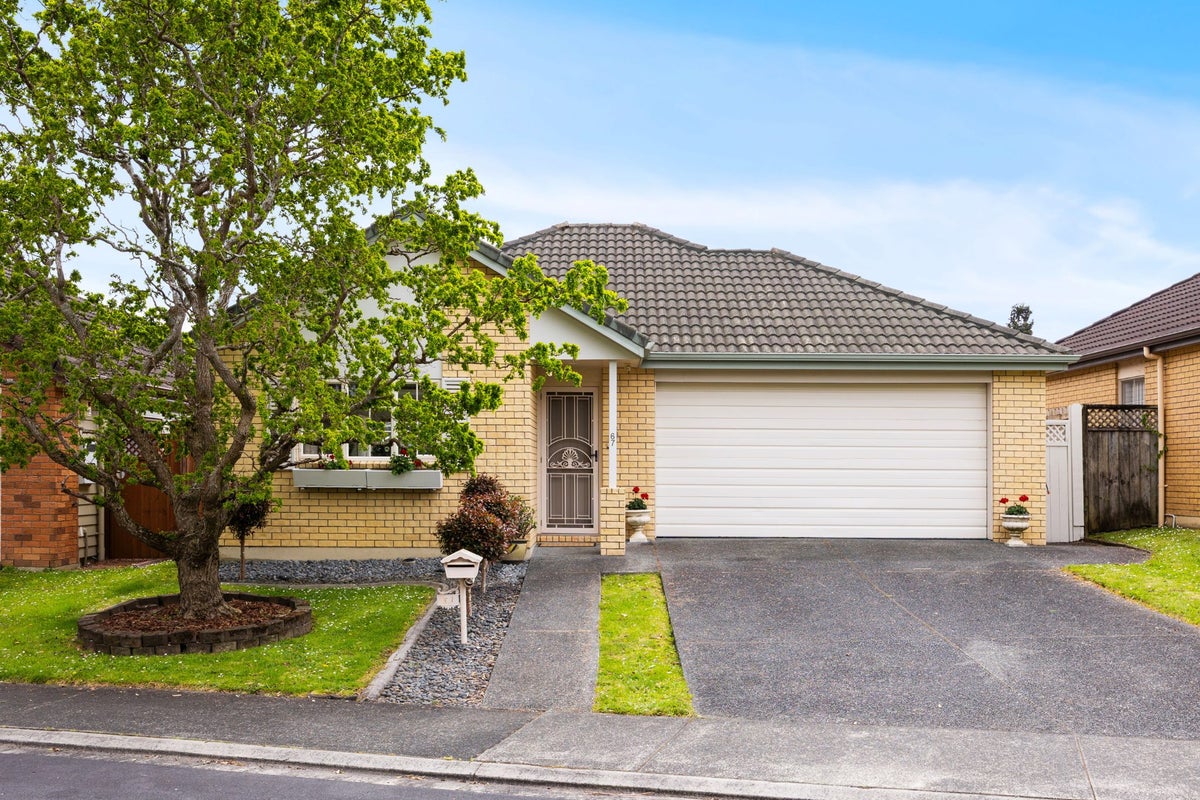 67 Espalier Drive, Henderson, Auckland - Carousel 2