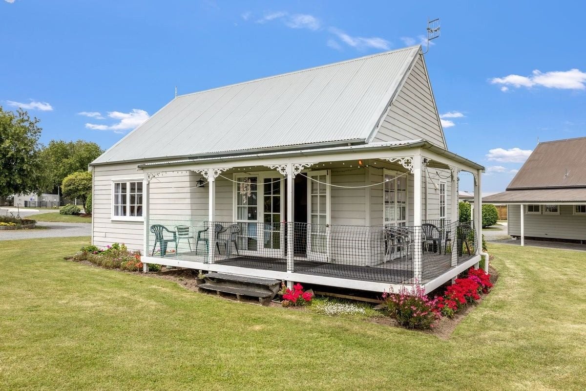 27/30 Sorrento Drive, Rangatira Park, Taupo - Carousel 1