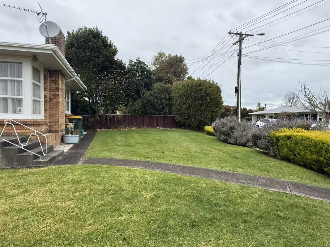 65 Fenwick Crescent, Hillcrest, Hamilton - Carousel 15