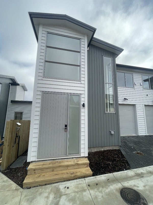 10C Playfair Road, Mount Roskill, Auckland - Carousel 1