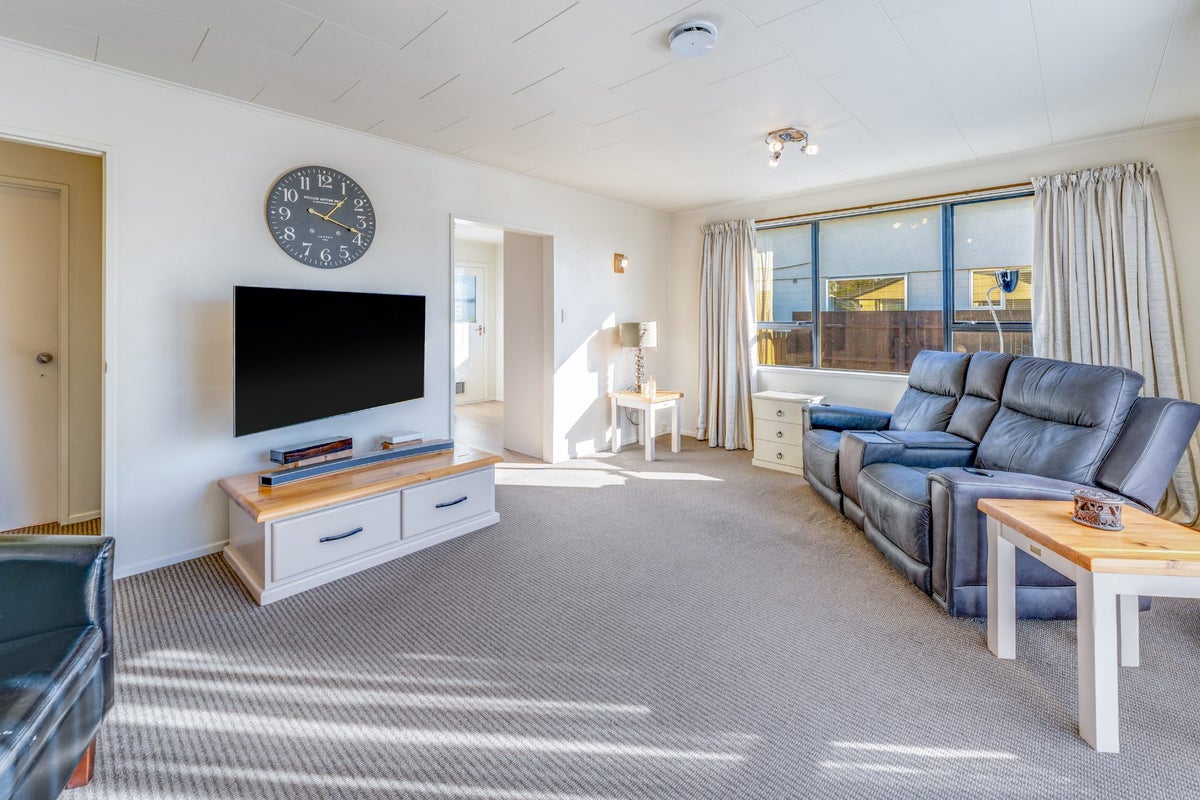 28 Murchison Drive, Gleniti, Timaru - Carousel 2