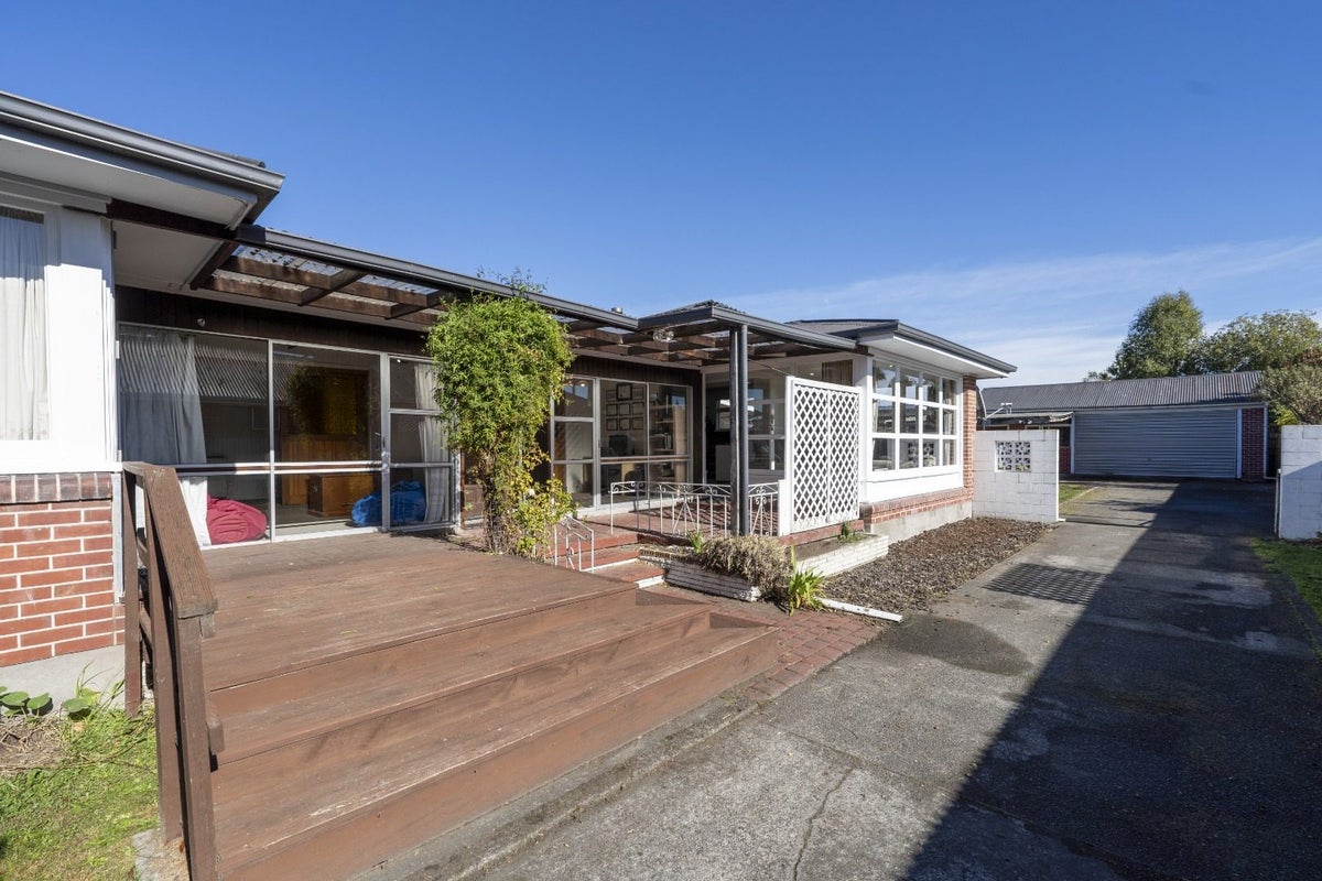 179 Grimseys Road, Redwood, Christchurch - Carousel 1