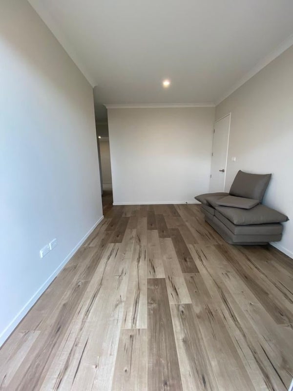 4 Drumnaconagher Road, Flat Bush, Auckland - Carousel 2