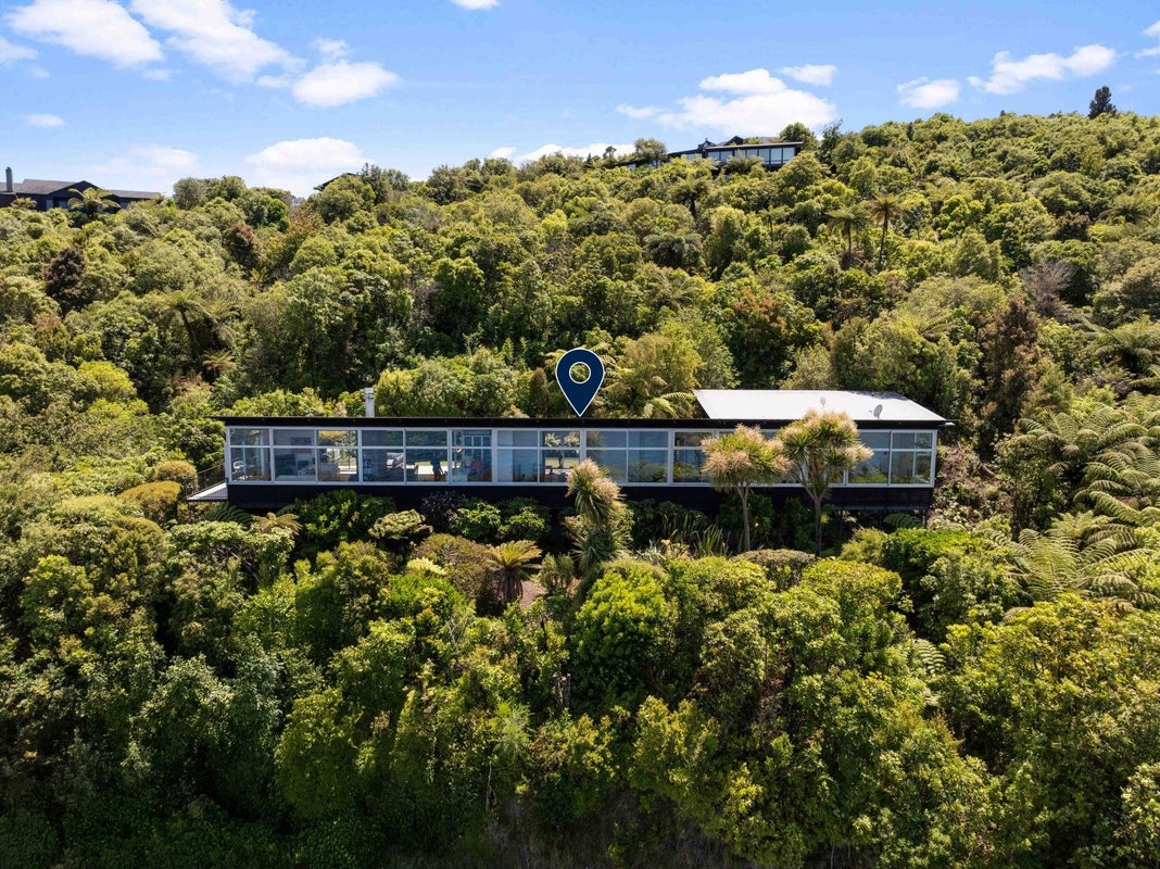 43 Whakamoenga Point, Acacia Bay, Taupo - Carousel 1